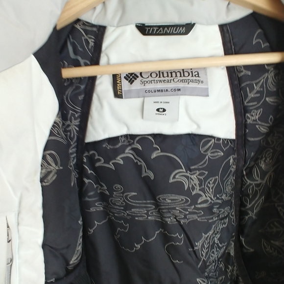 Columbia Omni Tech Womens Ski Jacket - Picture 4 of 11